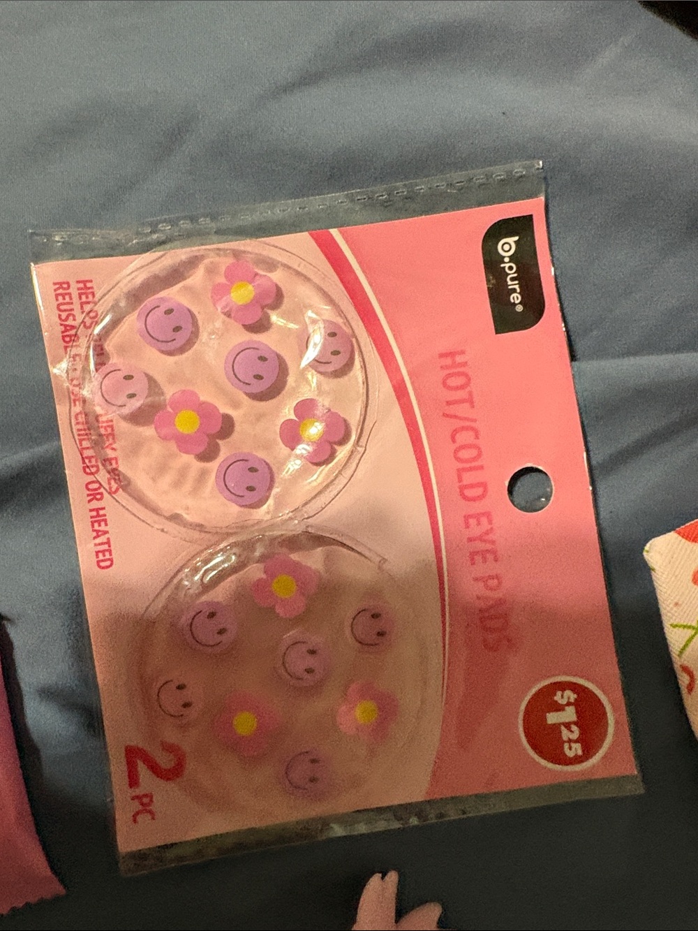 Girls Pink Gift Bag with Pink Accessories Set - Picture 7 of 16